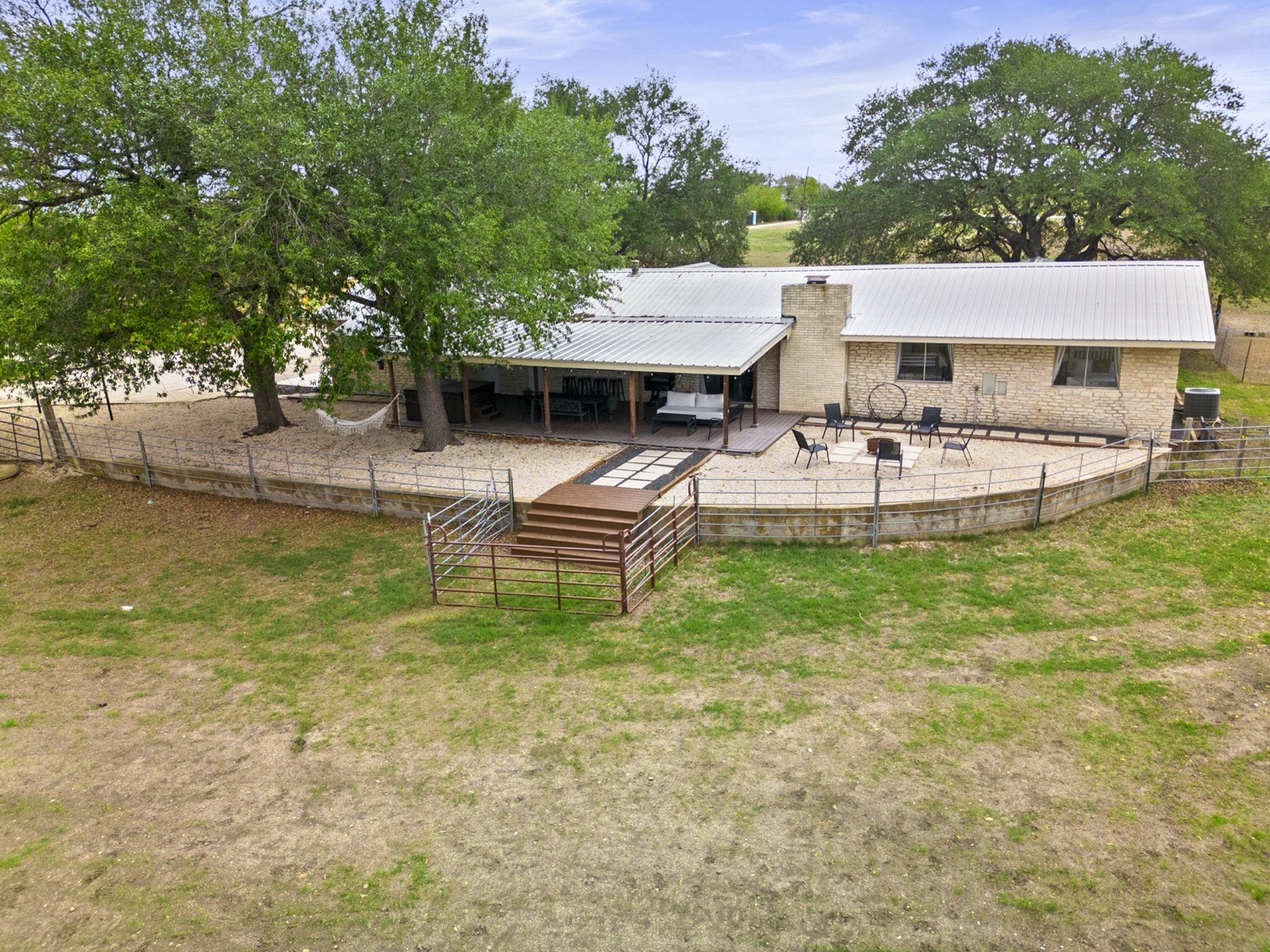 Farm stay near San Marcos Texas